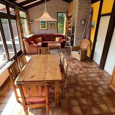Knusse Bungalow Op Groen Park! Ouddorp Ngoại thất bức ảnh