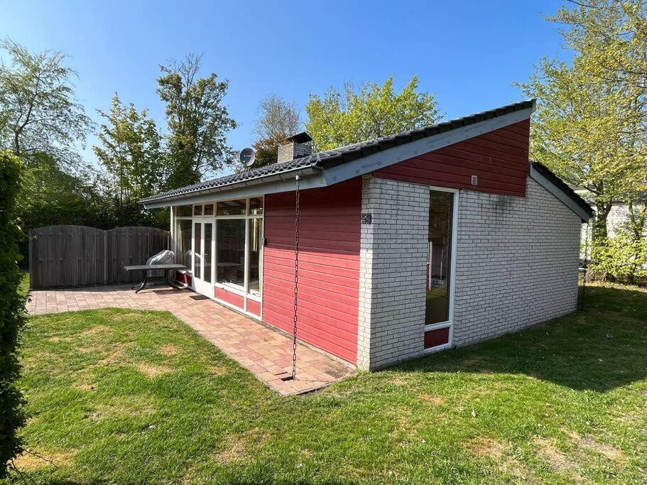Knusse Bungalow Op Groen Park! Ouddorp Ngoại thất bức ảnh