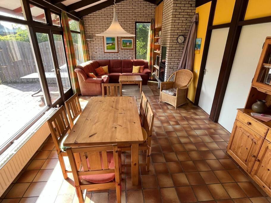 Knusse Bungalow Op Groen Park! Ouddorp Ngoại thất bức ảnh